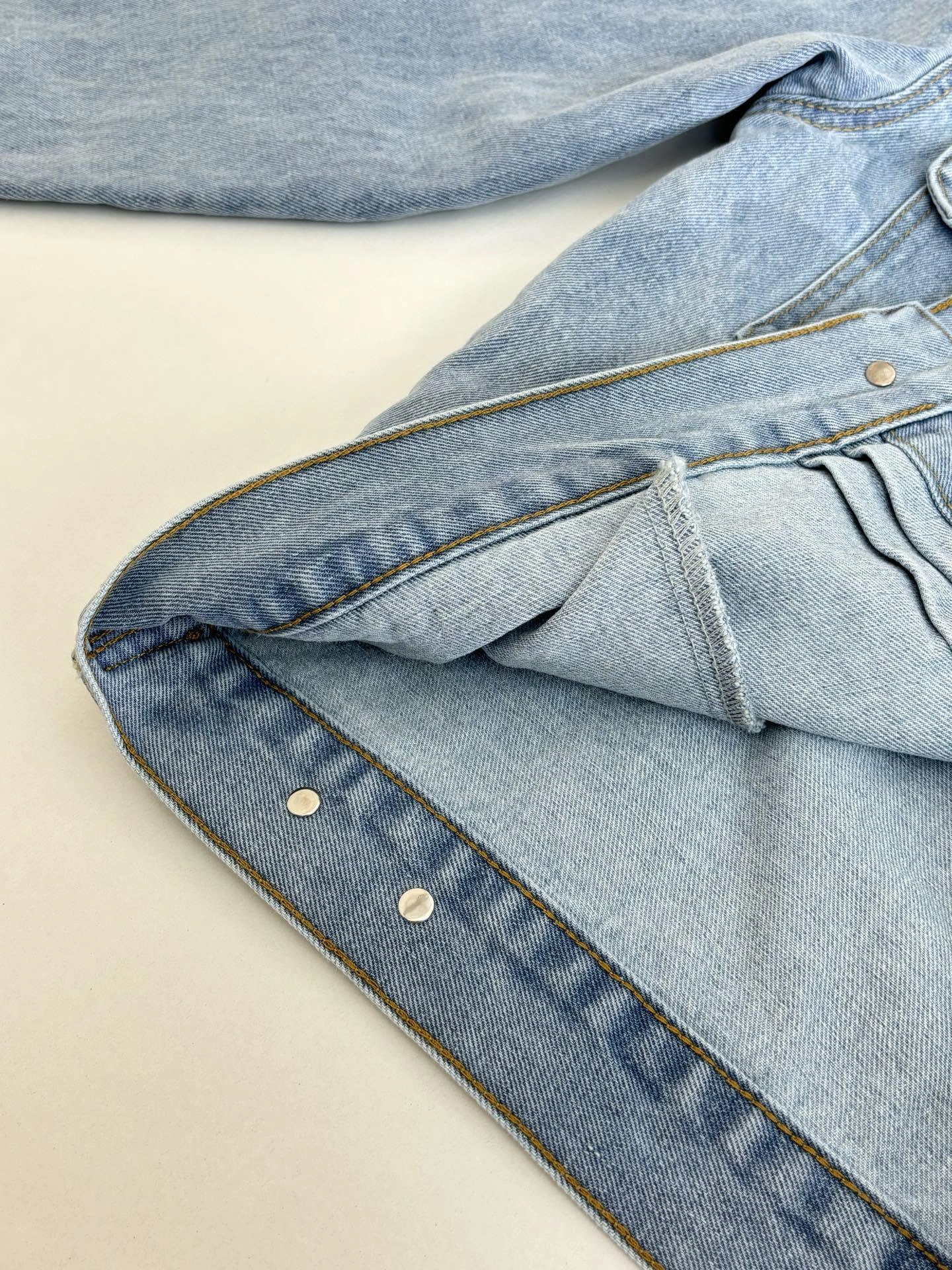 wg.luxury-- 8V Levi’s x Nike embroidery item: E-F431J1722